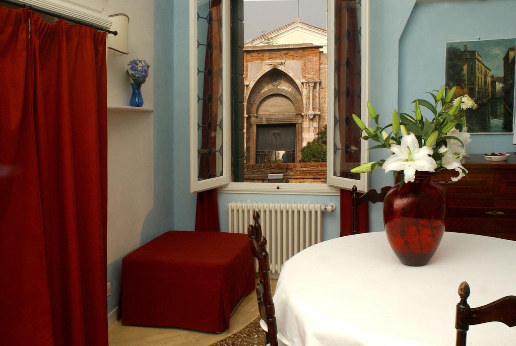 Ca Tornielli Apartment Венеция Номер фото